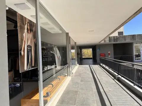 Local en Venta 2 años
