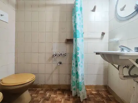 Depto Tipo Casa en Venta 56 años