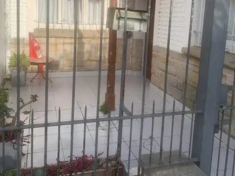 CASA EN PUNTA MOGOTES- 3 AMB.  COLOMBRES 2886