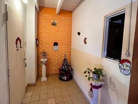 Depto Tipo Casa en Venta de 5 ambientes