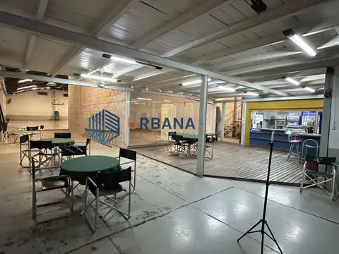 Galpon 1.700m2 en B° Gral Paz, ideal desarrollo inmobiliario