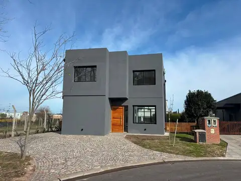 Barrio San Ramon, Pilar del Este 100