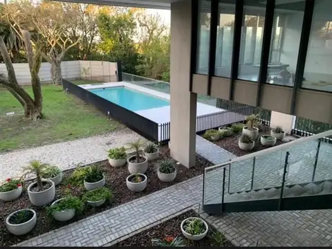 Departamento en Venta en Zarate, USD 165.000