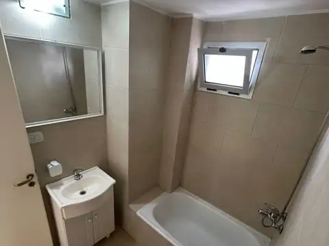 Conesa 900, Piso 2