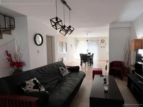 Casa en Venta en California Village, USD 185.000