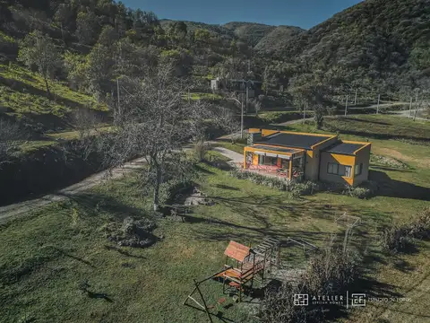 Casa en Venta con 2 cocheras