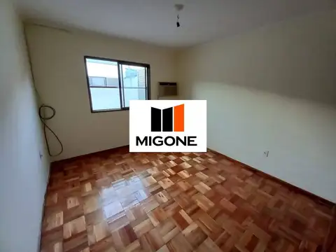 Depto Tipo Casa en Alquiler con 1 cocheras