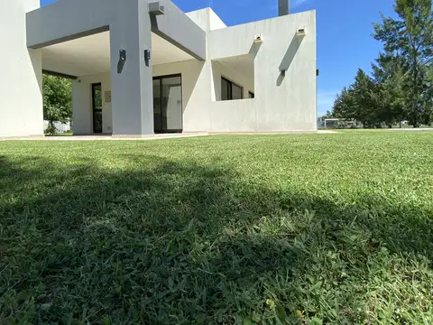 CASA EN VENTA | MIRALAGOS II