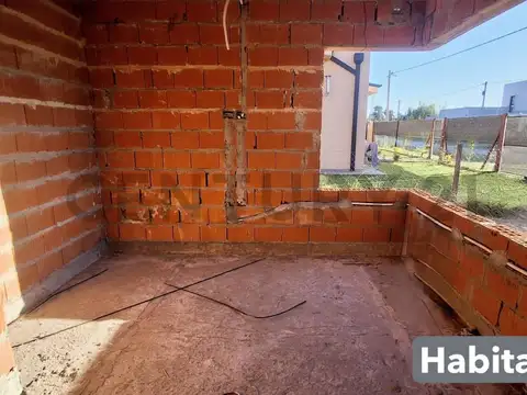Casa en Obra avanzada 157 m² en lote esquina 600 m² | Colonia Japonesa, Loma Verde – Escobar | Sin e