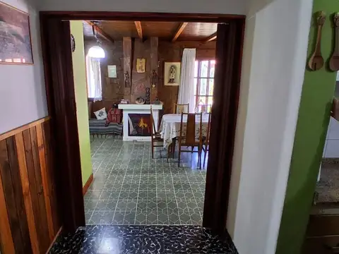 Casa en Venta con 3 cocheras