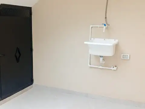Depto Tipo Casa en Alquiler de Monoambiente