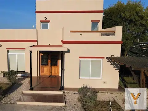Casa en venta - 3 Dormitorios 3 Baños - Pinamar
