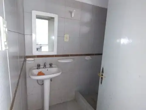 Casa sobre calle 3 entre 12 y 14