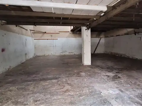 DEPOSITO 100 M2 CON ENTRADA INDEPENDIENTE