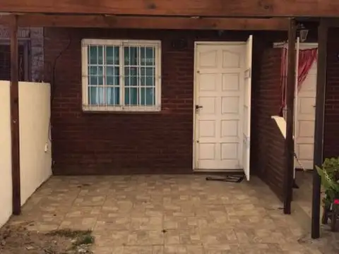 Duplex al fondo de 3 ambientes para 4 personas - Mar Del Tuyu (202007)