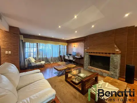 Casa en Venta en Barrio Naón, USD 700.000