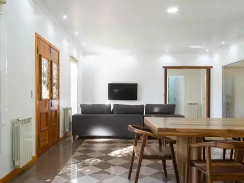 Casa 3 ambientes con 2 baños