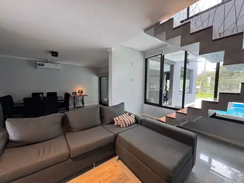 Casa en Venta en Pueblo Esther, USD 230.000