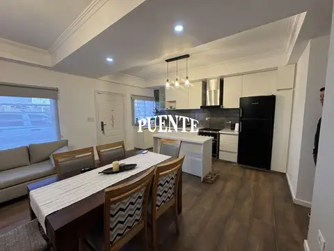Depto Tipo Casa 4 ambientes con 2 baños