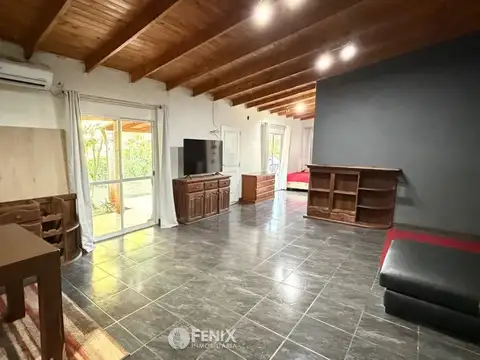 Casa 2 ambientes con 1 baño