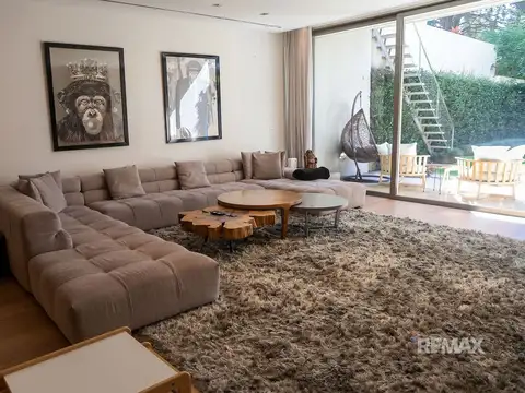 BARRIO PARQUE - VENTA CASA RACIONALISTA - ASCENSOR