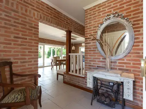 Casa en Venta en Country Club Banco Provincia, USD 340.000