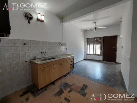 Depto Tipo Casa en Venta 60 años