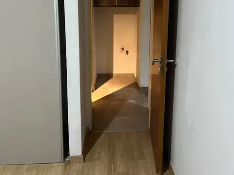 SE ALQUILA DEPARTAMENTO DOS AMBIENTES EN PLANTA BAJA CON COCHERA