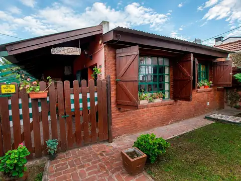 CASA EN VENTA 3 AMBIENTES EN LONGCHAPS