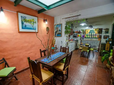 CASA EN VENTA 3 AMBIENTES EN LONGCHAPS