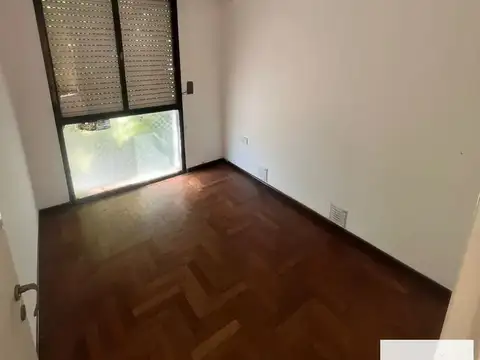 Diagonal 77 e/ 49 y 50
