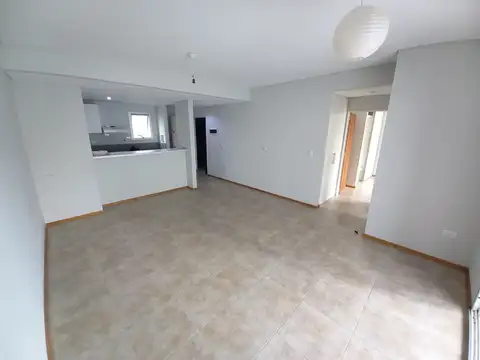 Precioso Dpto 2 amb contrafrente con balcón