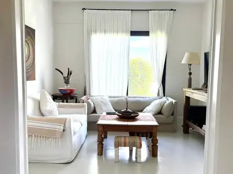 Casa en Alquiler Temporal en San Benito, USD 4.500