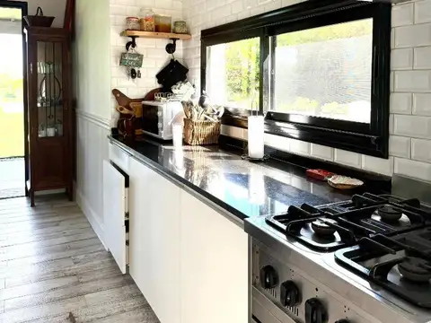 Casa en Alquiler Temporal en San Benito, USD 6.000