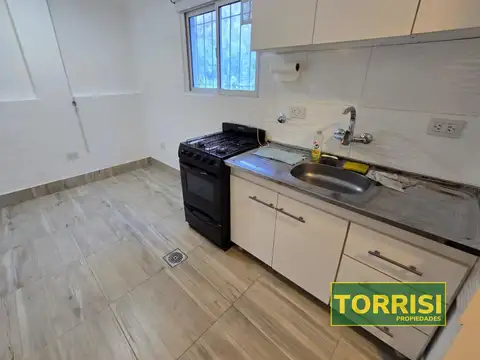 Varela 200, Piso 1