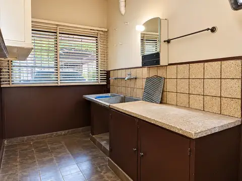Depto Tipo Casa en Venta con 1 cocheras