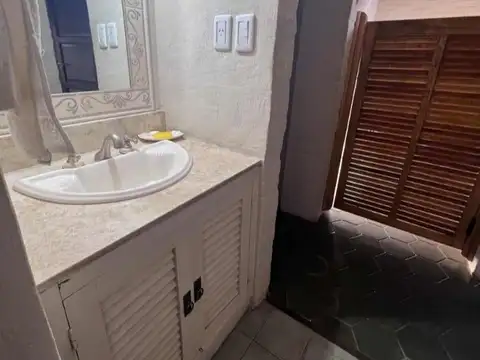Alquiler de Hermosa Casa en callejón Privado