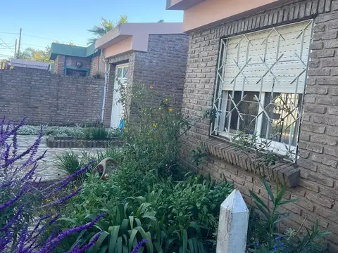 Casa 4 ambientes Ituzaingo norte