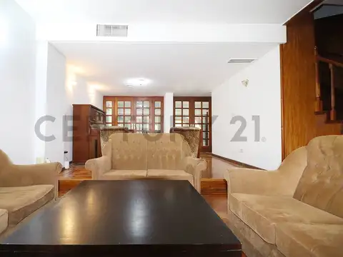 Venta casa 4 ambientes con pileta, Munro, Vte. Lopez