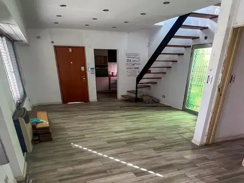 ¡Oportunidad! Casa en esquina con excelente distribución y gran potencial – Cerrito 3600, Lomas del