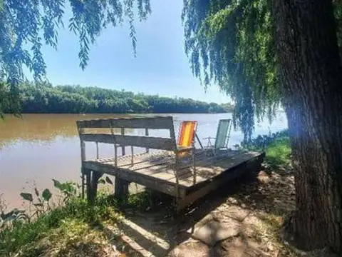 Correntoso entre arroyo Verón y Rio de la Plata, tercera sección del Delta del Paraná, San Fernando, Buenos Aires, Argentina