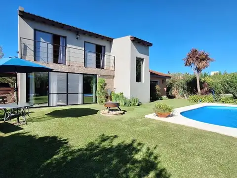 CASA EN VENTA CARDALES VILLAGE