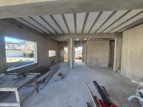 Santa Elena, Pilar del Este