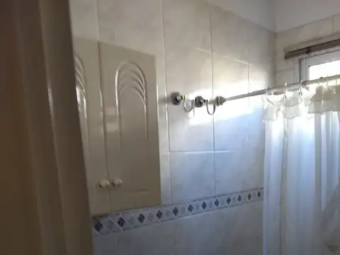 DPTO. DE 3 AMB, AL FRENTE MUY BUEN ESTADO