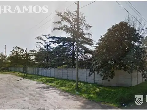 Terreno  ESCRITURABLE APTO DEPOSITO 200 MS2. INDUSTRIA 1. BUEN ACCESO.