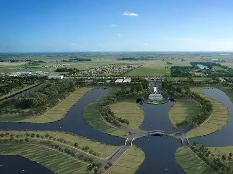 Venta Terreno a la Laguna en Pride Canning