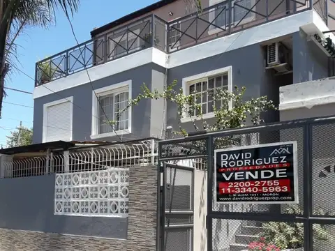 Depto Tipo Casa en Venta de 3 ambientes