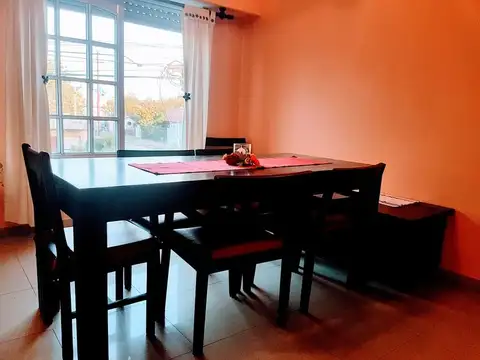 PERMUTA - CASA PH DE 5 AMBIENTES - CASTELAR SUR