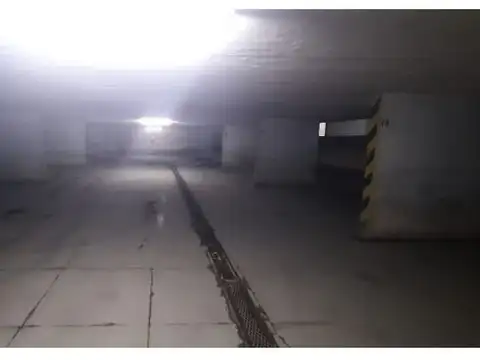 Alquiler temporario cochera en edificio de cocheras Miramar