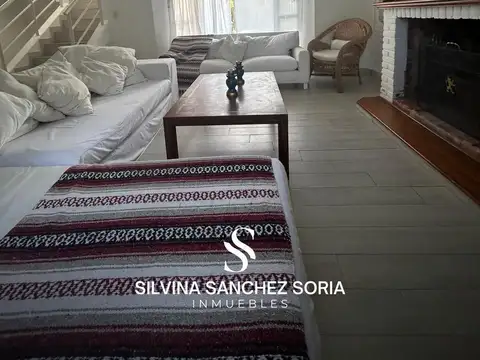 Casa en Alquiler de 4 dormitorios